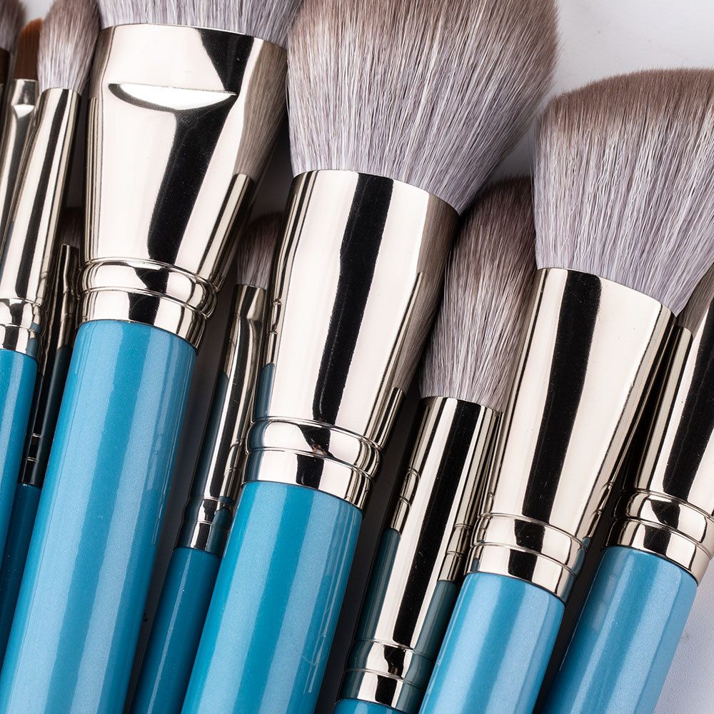 Bristle Geometry and Makeup Performance: A Comparative Study of Tapered vs. Flat Brush Shapes-3